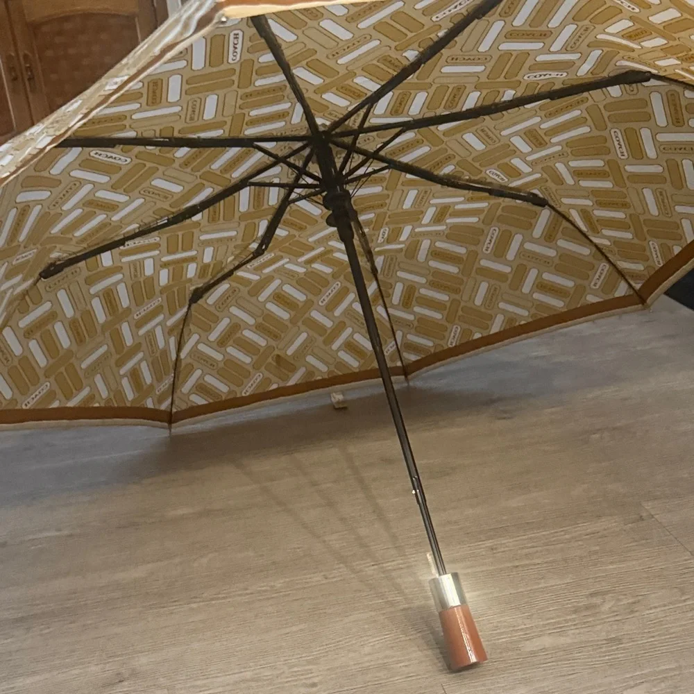 Coach Patterned Tan Umbrella